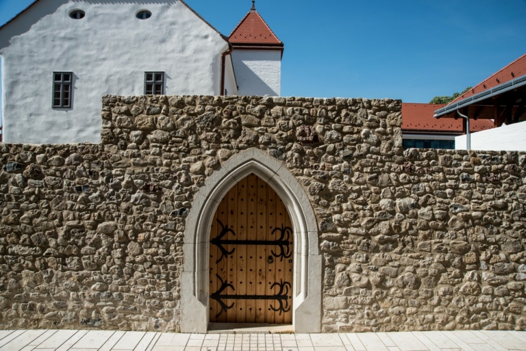 Szabo_Eva-Szaszvar_Varterulet_2_deli_kapu