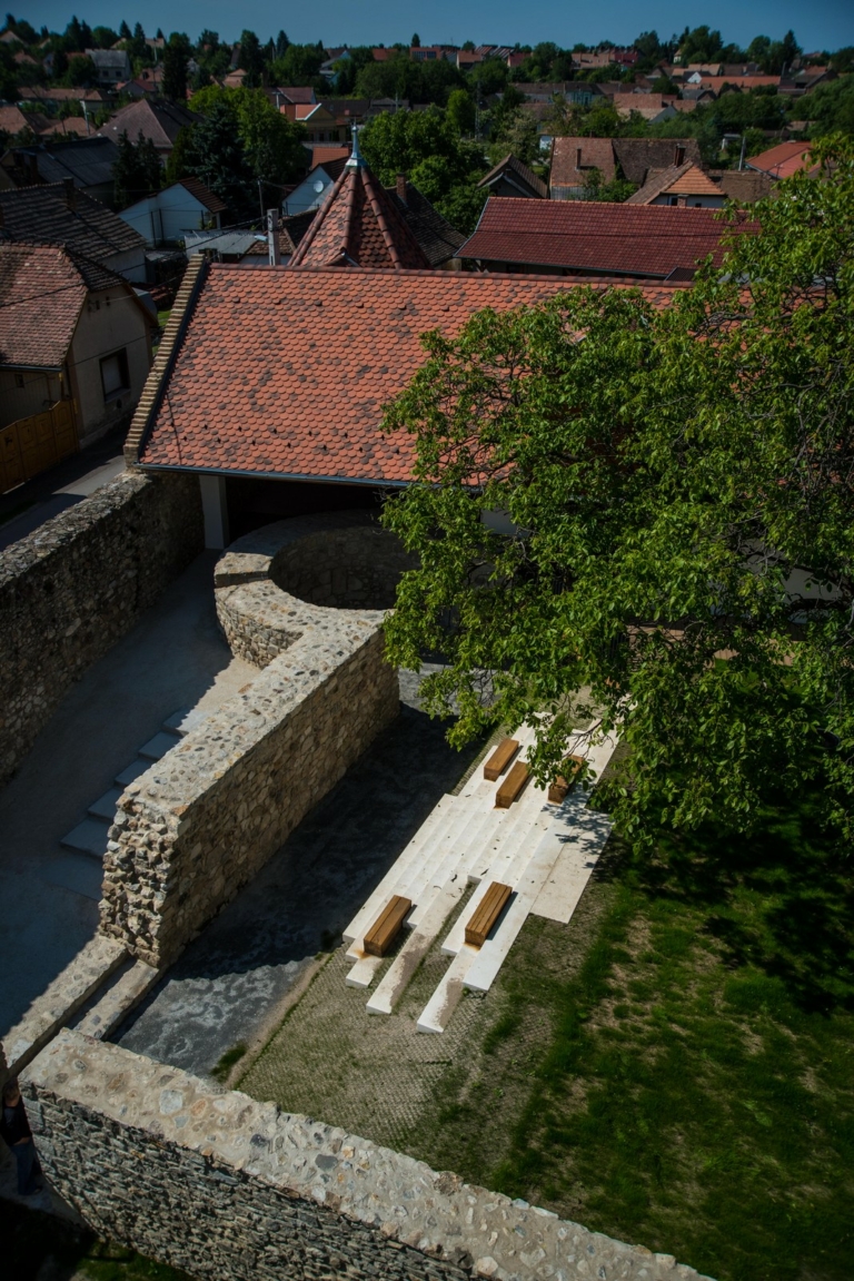 Szabo_Eva-Szaszvar_Varterulet_3_belso_falak_ENY_bastya