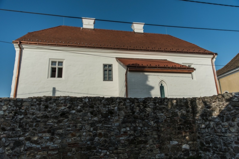 Szabo_Eva-Szaszvar_varkastely_3_Nyugati_homlokzat